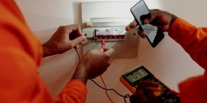How to find a short circuit with a multimeter