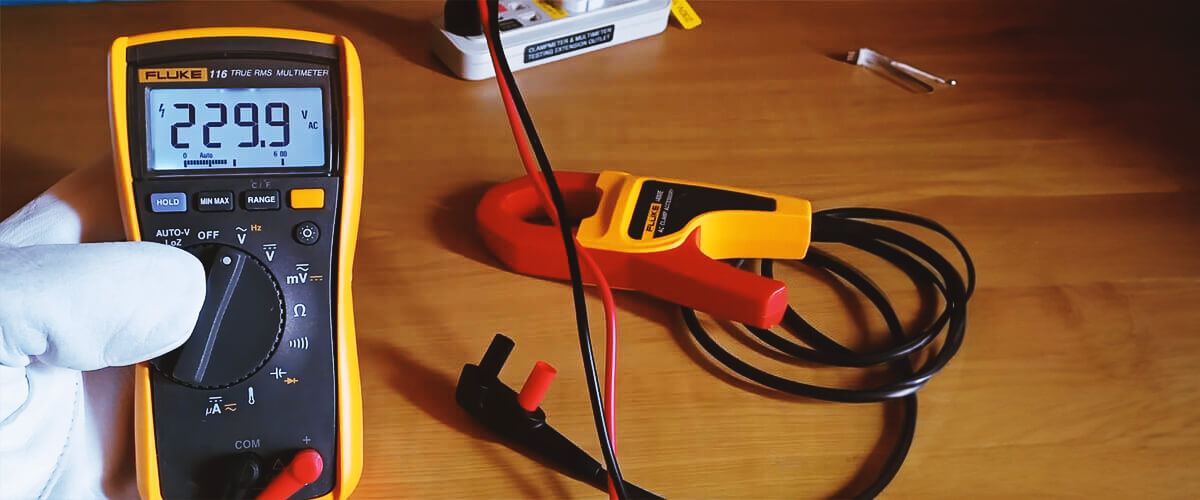 Fluke 116/323 Multimeter and Clamp Meter specifications